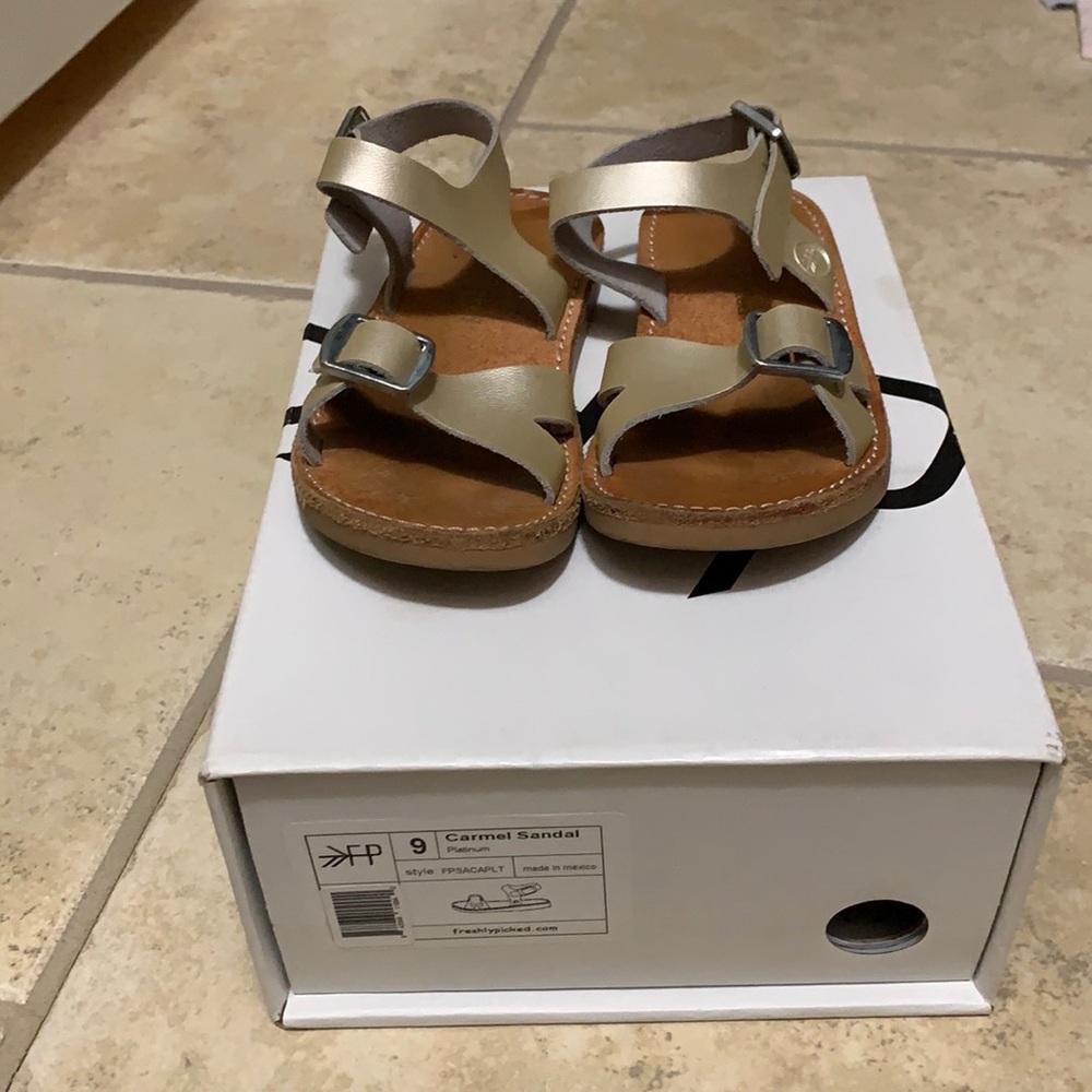 Freshly Picked Toddler size 9 Gold sandals
